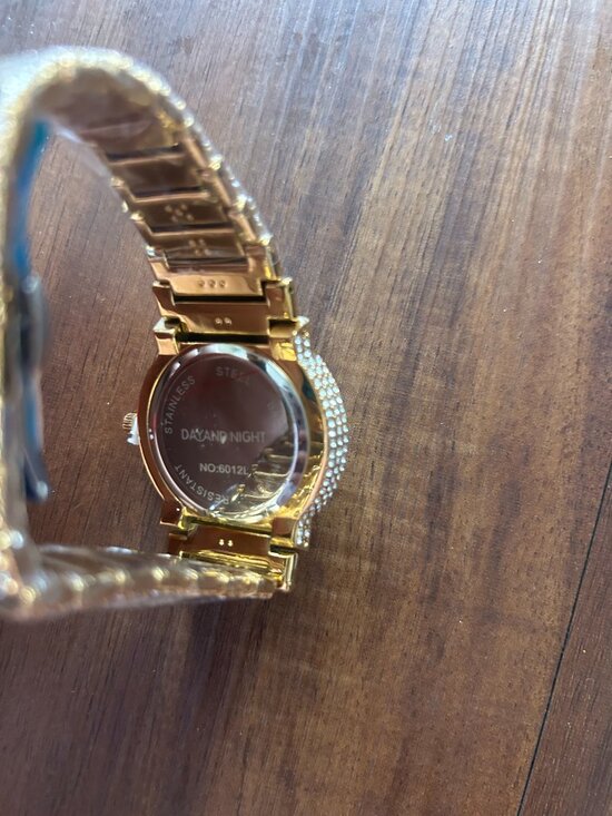Day & Night Gold Tone Crystal Look Watch BNWT Box Included Adjustable Band Tool